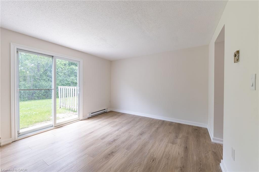 55-40 Imperial Road N, Guelph, ON - Indoor Photo Showing Other Room