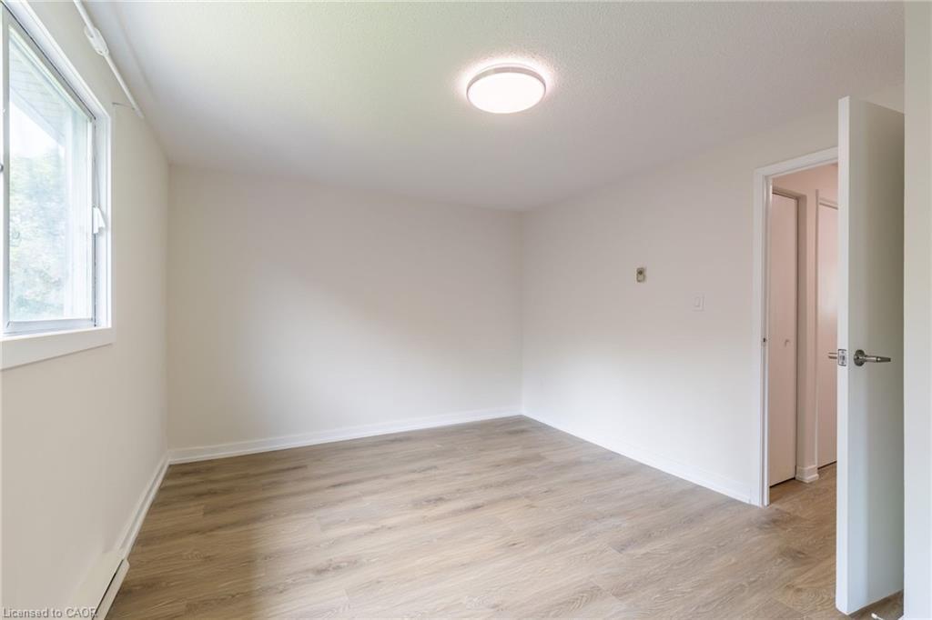 55-40 Imperial Road N, Guelph, ON - Indoor Photo Showing Other Room