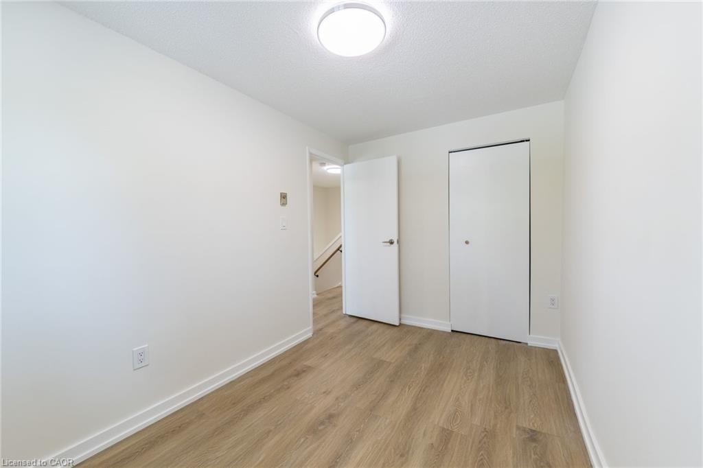 55-40 Imperial Road N, Guelph, ON - Indoor Photo Showing Other Room