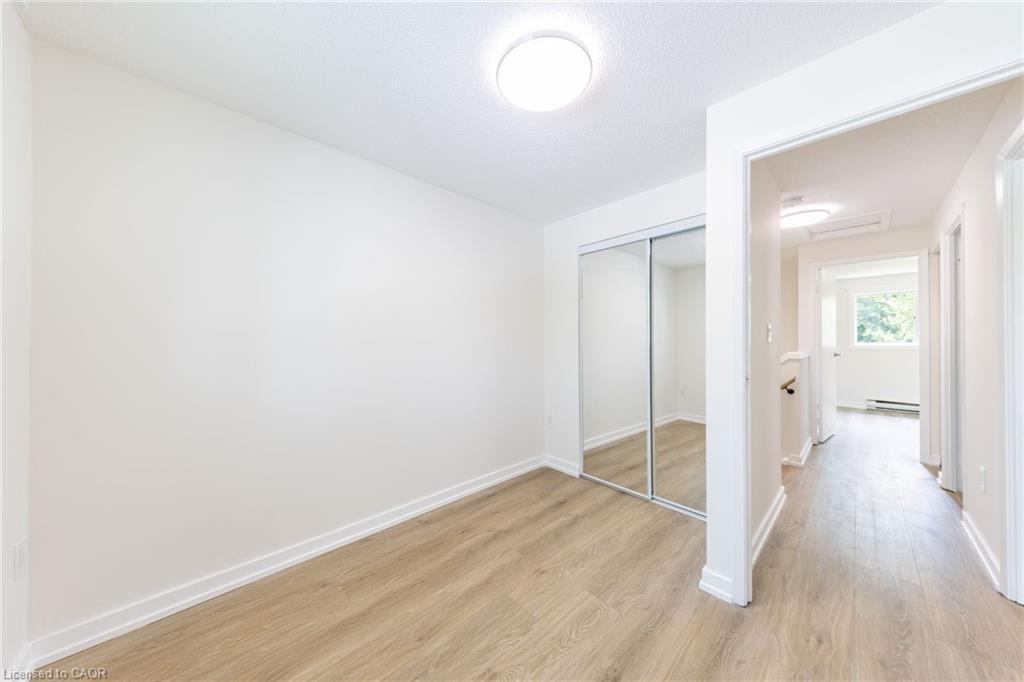 55-40 Imperial Road N, Guelph, ON - Indoor Photo Showing Other Room