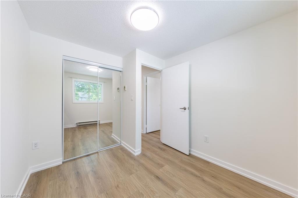 55-40 Imperial Road N, Guelph, ON - Indoor Photo Showing Other Room