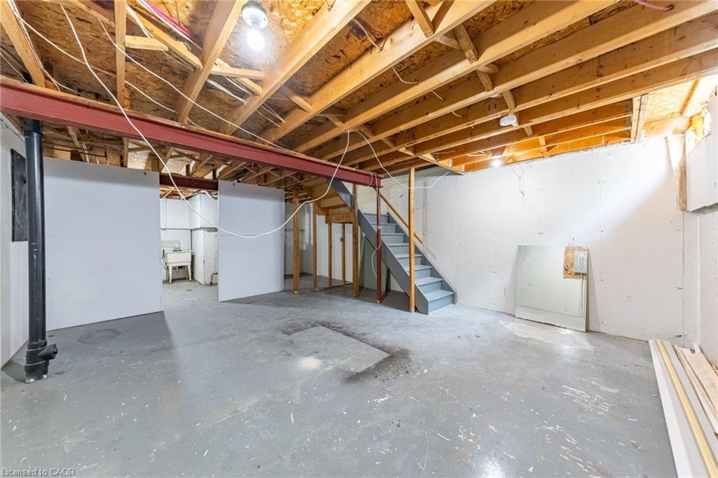 55-40 Imperial Road N, Guelph, ON - Indoor Photo Showing Basement