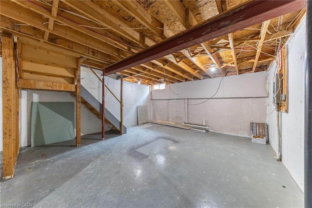 55-40 Imperial Road N, Guelph, ON - Indoor Photo Showing Basement