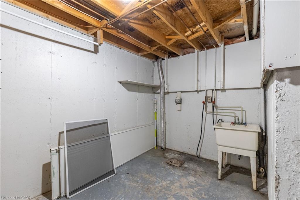 55-40 Imperial Road N, Guelph, ON - Indoor Photo Showing Basement