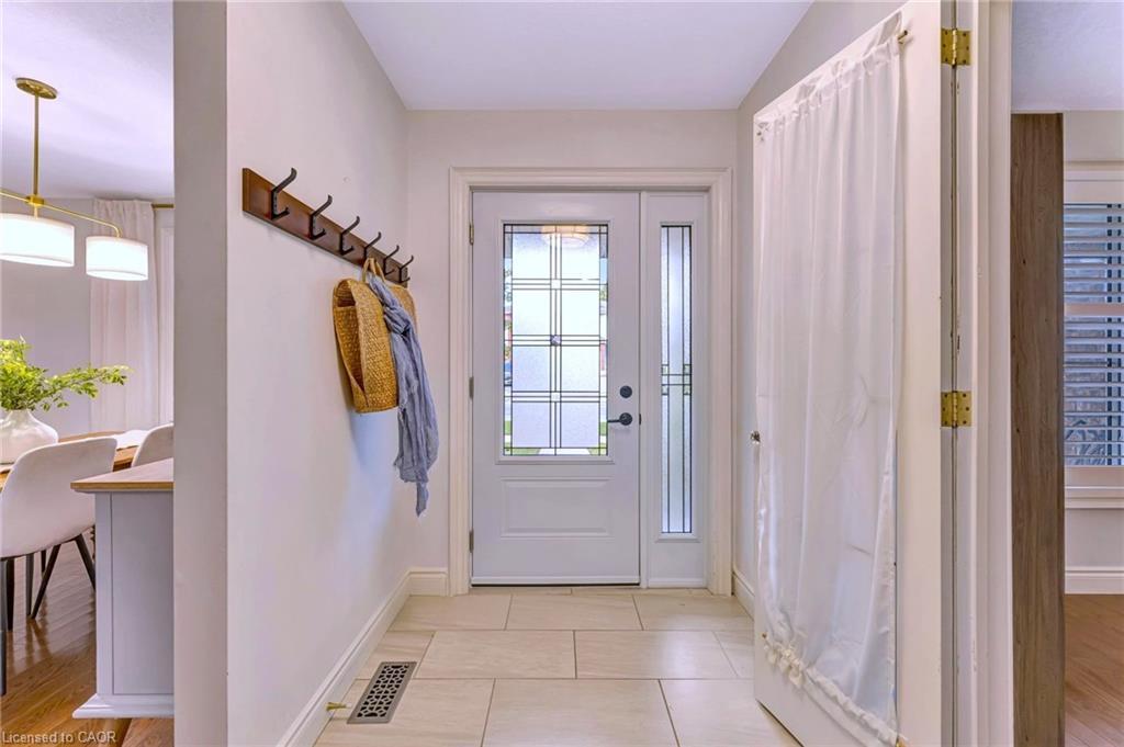 271 Newbury Drive, Kitchener, ON - Indoor Photo Showing Other Room