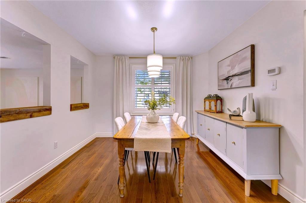 271 Newbury Drive, Kitchener, ON - Indoor Photo Showing Dining Room