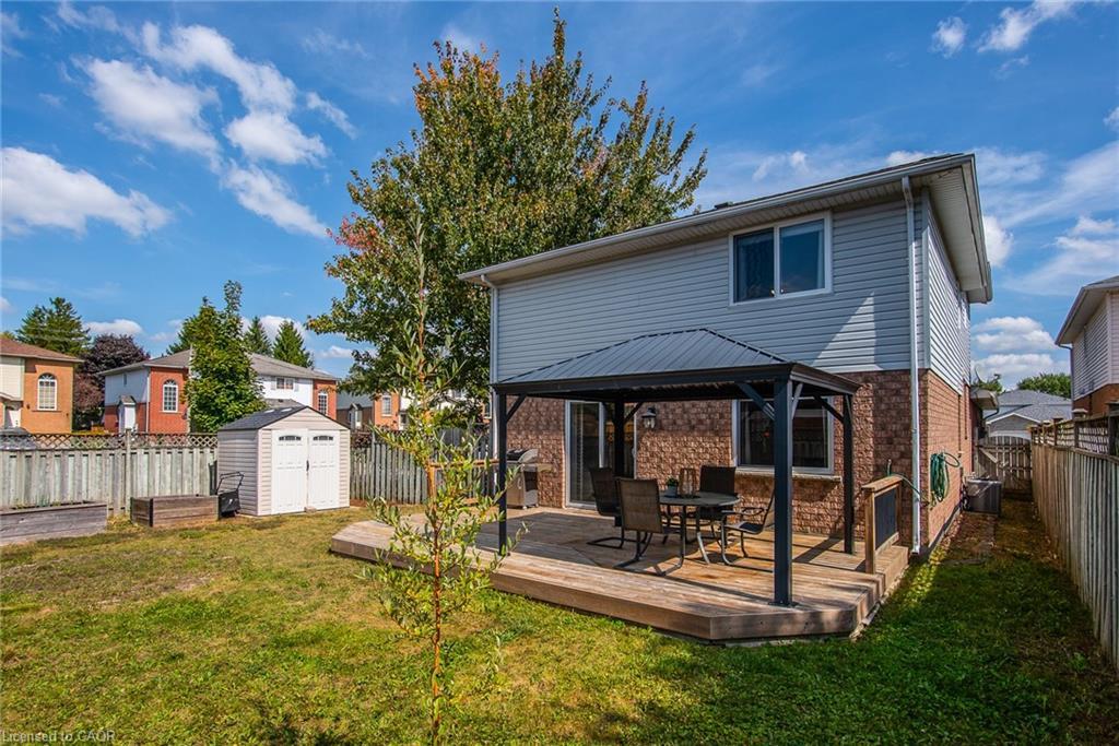 271 Newbury Drive, Kitchener, ON - Outdoor