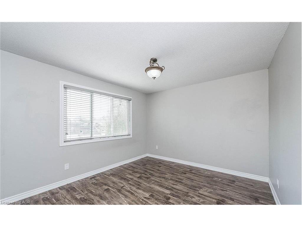 91 Madoc Drive, Brampton, ON - Indoor Photo Showing Other Room