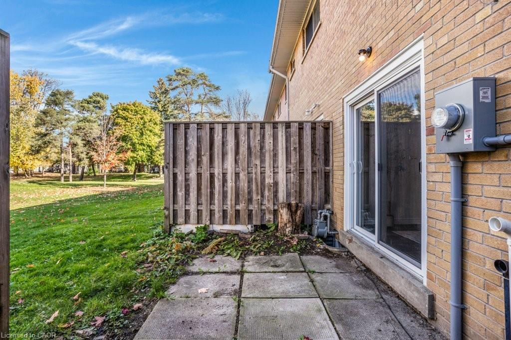 262 Westcourt Place, Waterloo, ON - Outdoor