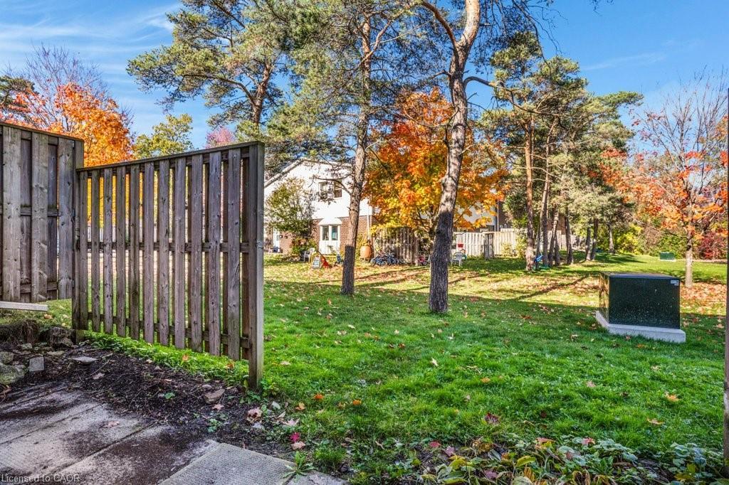 262 Westcourt Place, Waterloo, ON - Outdoor