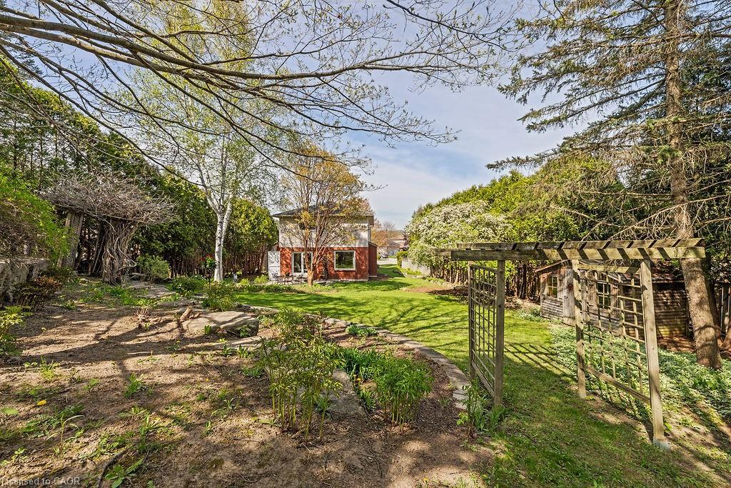 16 Linington Trail, Dundas, ON - Outdoor With View