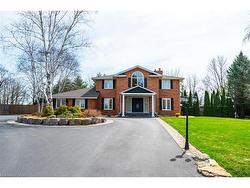 24 John Martin Crescent Flamborough, ON L8B 0Z9