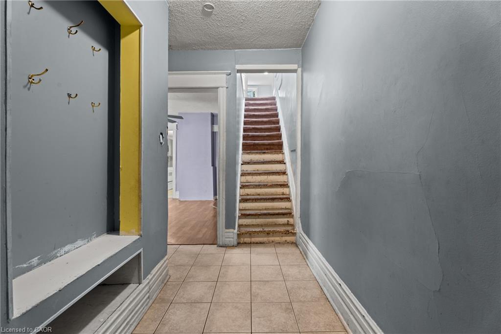 40 Rosemont Avenue, Hamilton, ON -