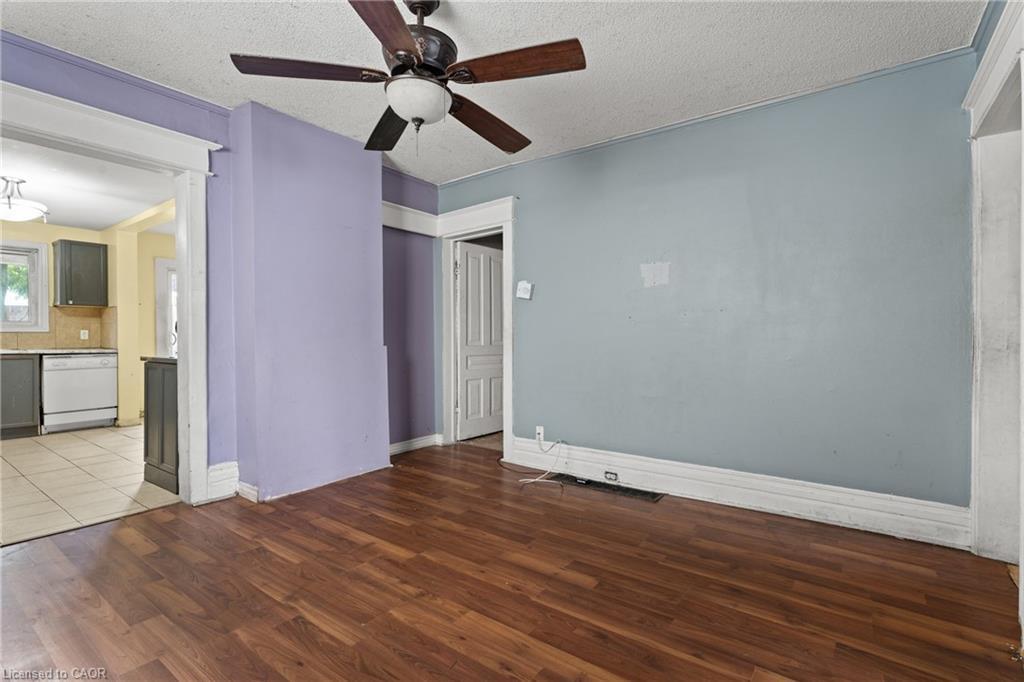 40 Rosemont Avenue, Hamilton, ON - Indoor Photo Showing Other Room