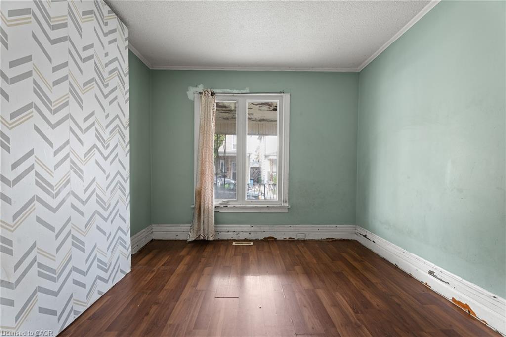 40 Rosemont Avenue, Hamilton, ON - Indoor Photo Showing Other Room