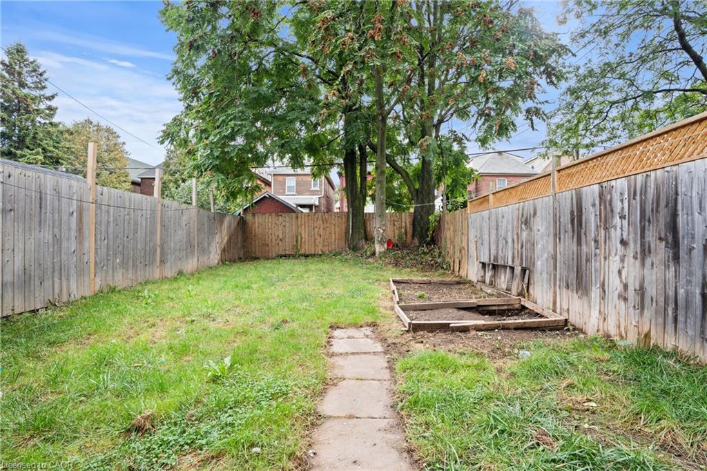 40 Rosemont Avenue, Hamilton, ON - Outdoor