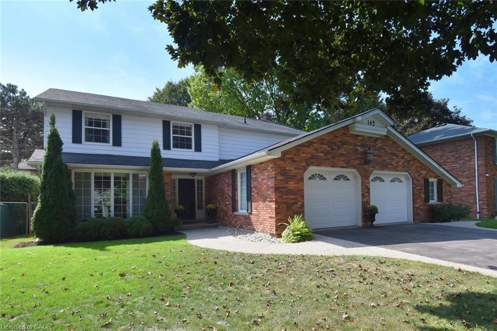 142 Marigold Court, Ancaster, ON - Outdoor With Facade
