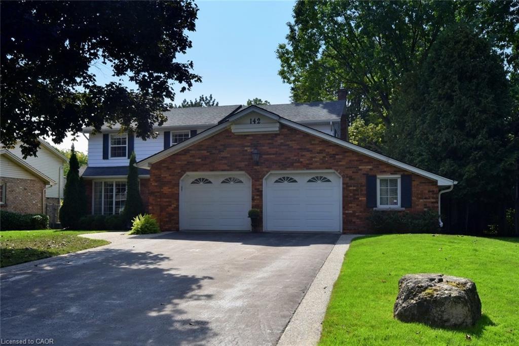 142 Marigold Court, Ancaster, ON - Outdoor With Facade