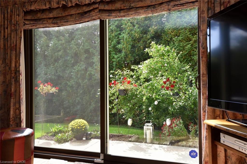 142 Marigold Court, Ancaster, ON - Photo Showing Other Room