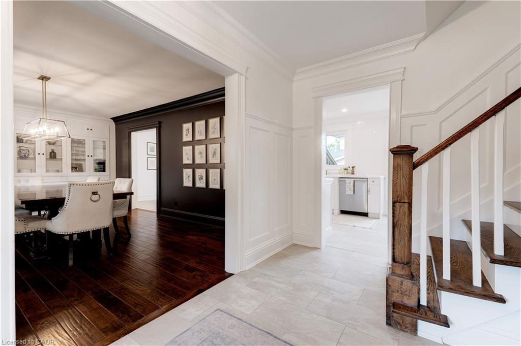 4190 Spruce Avenue, Burlington, ON - Indoor Photo Showing Other Room