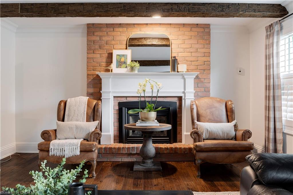 4190 Spruce Avenue, Burlington, ON - Indoor Photo Showing Living Room With Fireplace