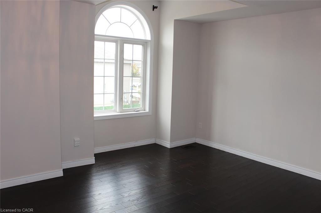 27 Waterbridge Street, Stoney Creek, ON - Indoor Photo Showing Other Room