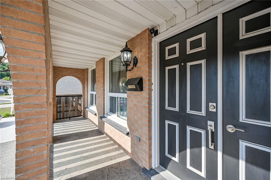 28 Tara Court, Hamilton, ON - Outdoor With Exterior