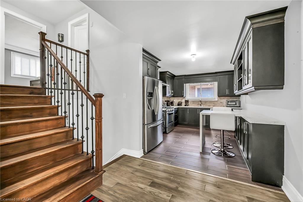 28 Tara Court, Hamilton, ON - Indoor
