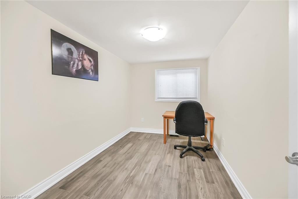 28 Tara Court, Hamilton, ON - Indoor