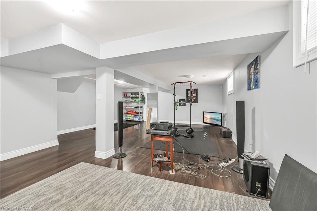 28 Tara Court, Hamilton, ON - Indoor
