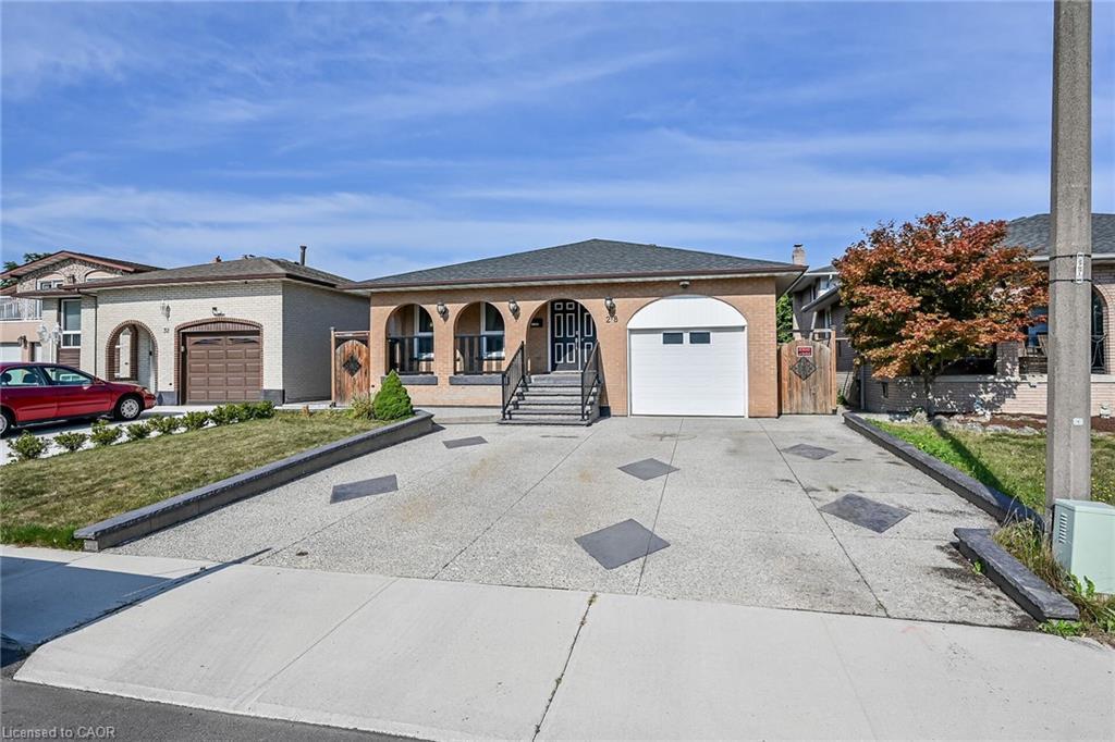 28 Tara Court, Hamilton, ON - Outdoor