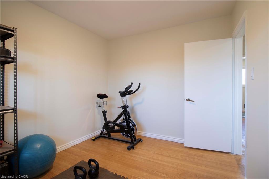 187 Clover Place, Kitchener, ON - Indoor Photo Showing Gym Room