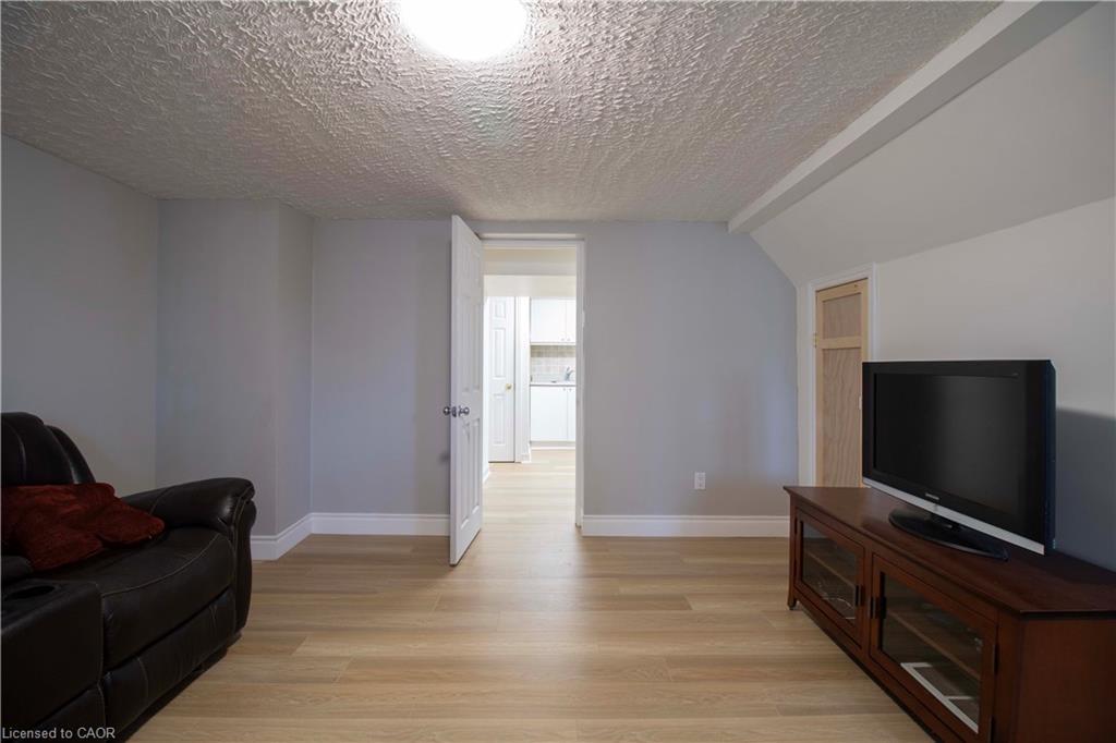 187 Clover Place, Kitchener, ON - Indoor Photo Showing Other Room