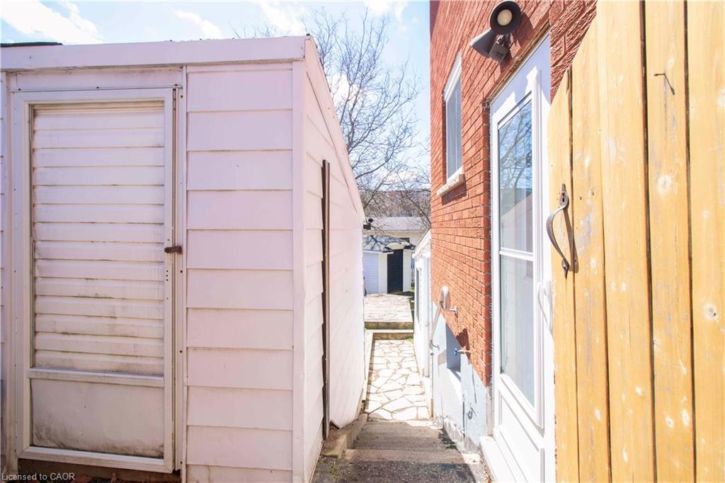 187 Clover Place, Kitchener, ON - Outdoor With Exterior