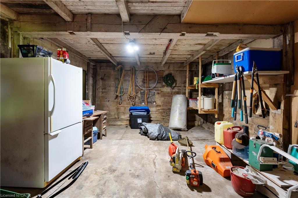 5400 North Service Road, Beamsville, ON - Indoor