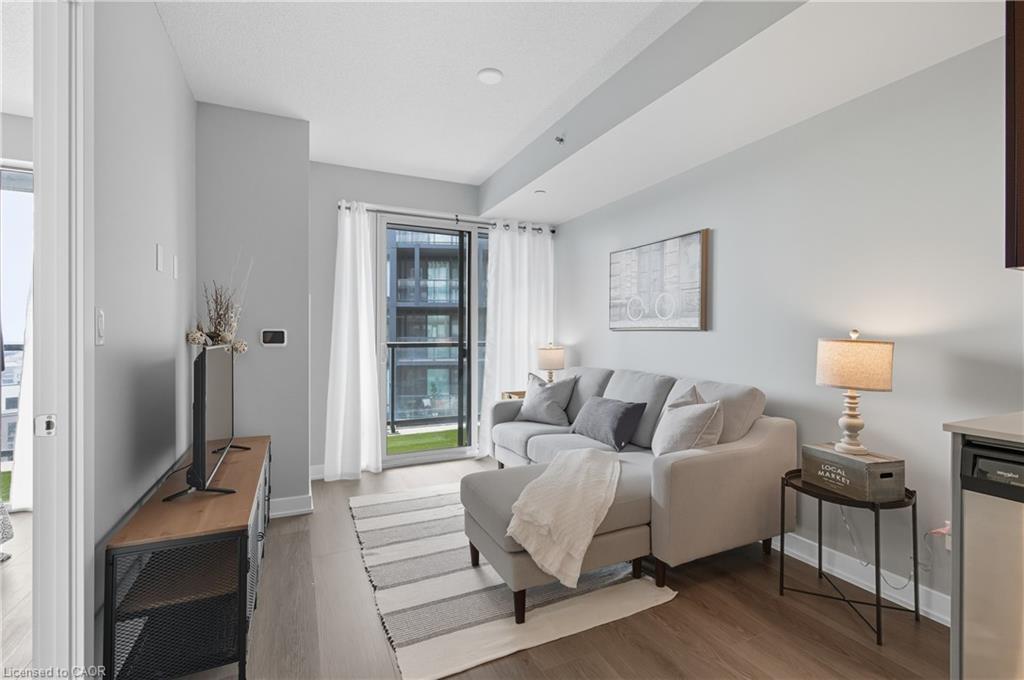 B602-3200 Dakota Common, Burlington, ON - Indoor