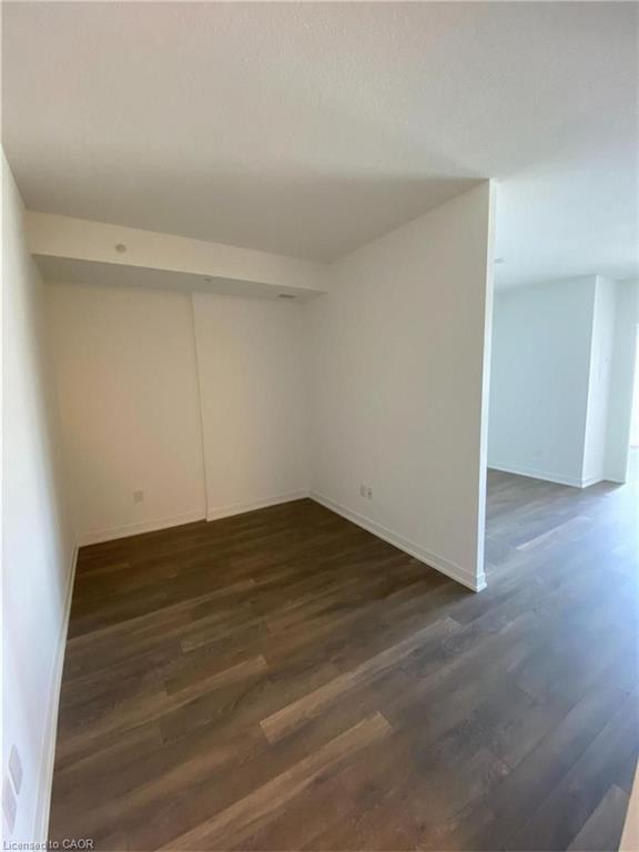 213-550 North Service Road, Grimsby, ON - Indoor Photo Showing Other Room