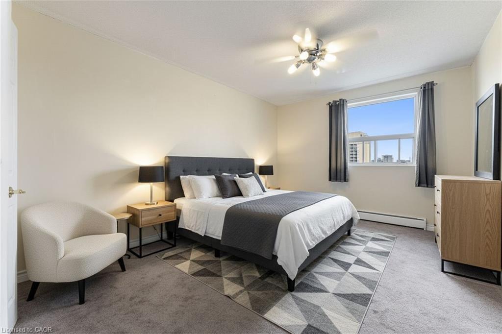 802-851 Queenston Road, Hamilton, ON - Indoor Photo Showing Bedroom