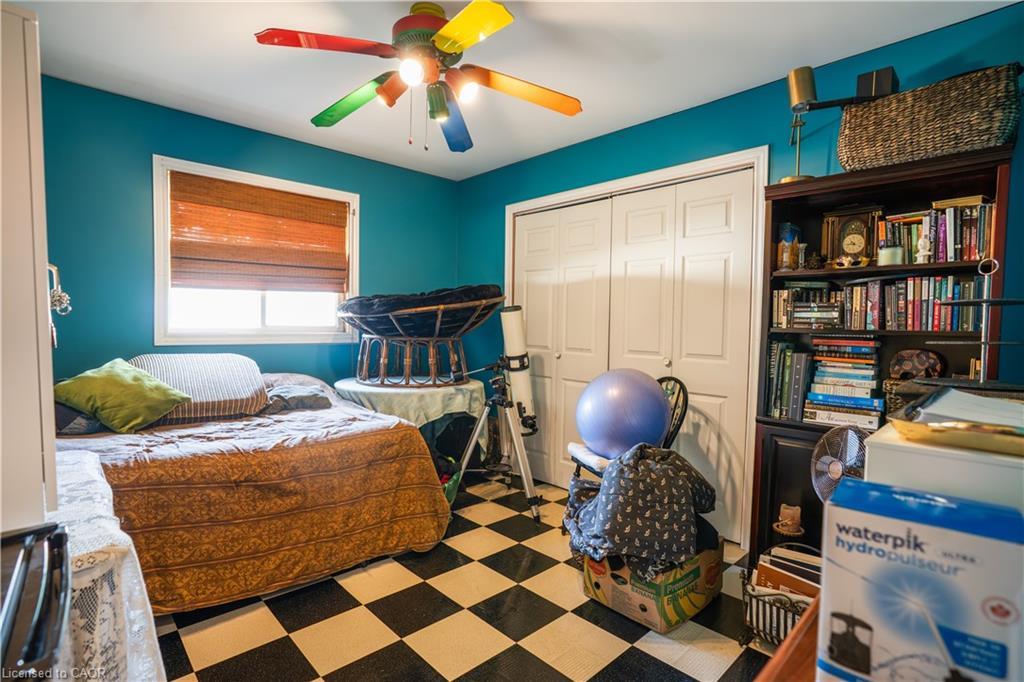 40 Balsam Street, Welland, ON - Indoor Photo Showing Bedroom