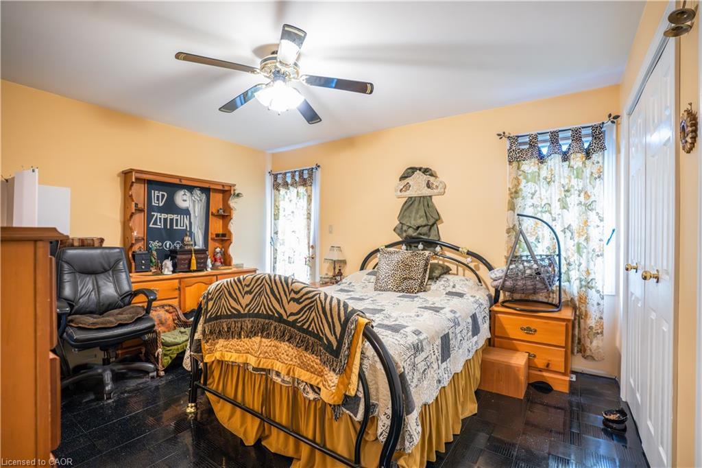 40 Balsam Street, Welland, ON - Indoor Photo Showing Bedroom