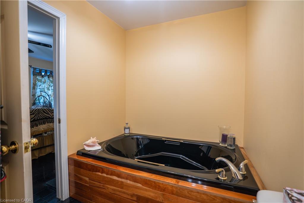 40 Balsam Street, Welland, ON - Indoor