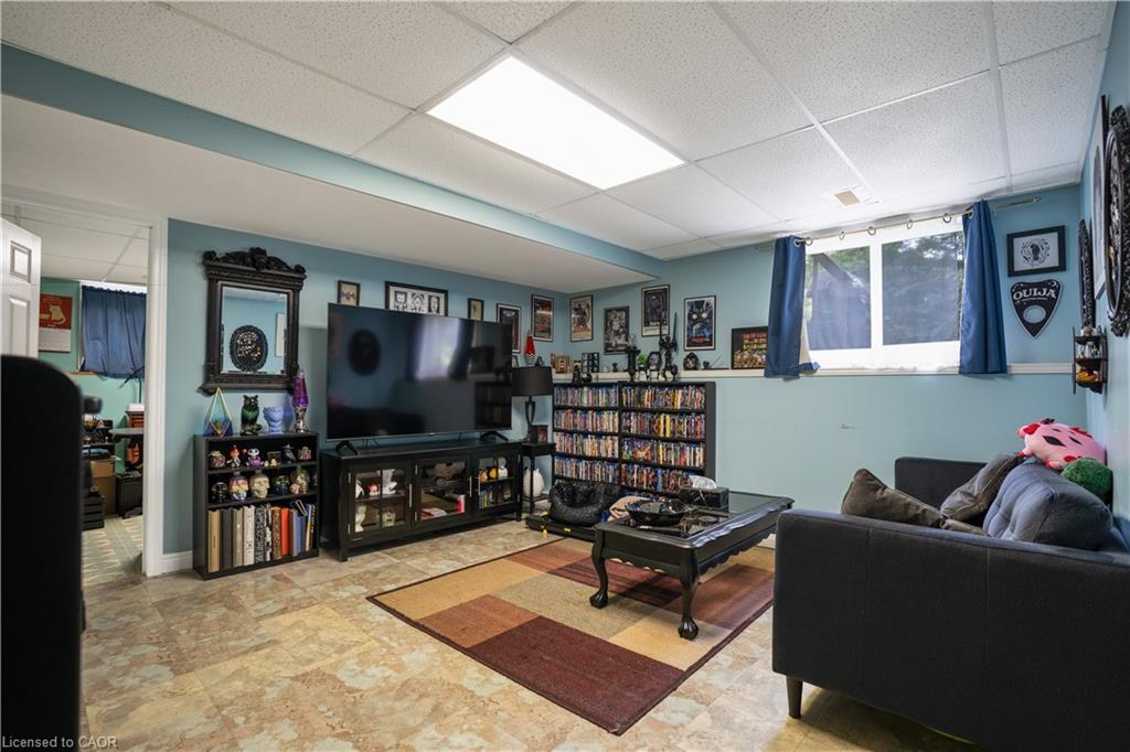 40 Balsam Street, Welland, ON - Indoor