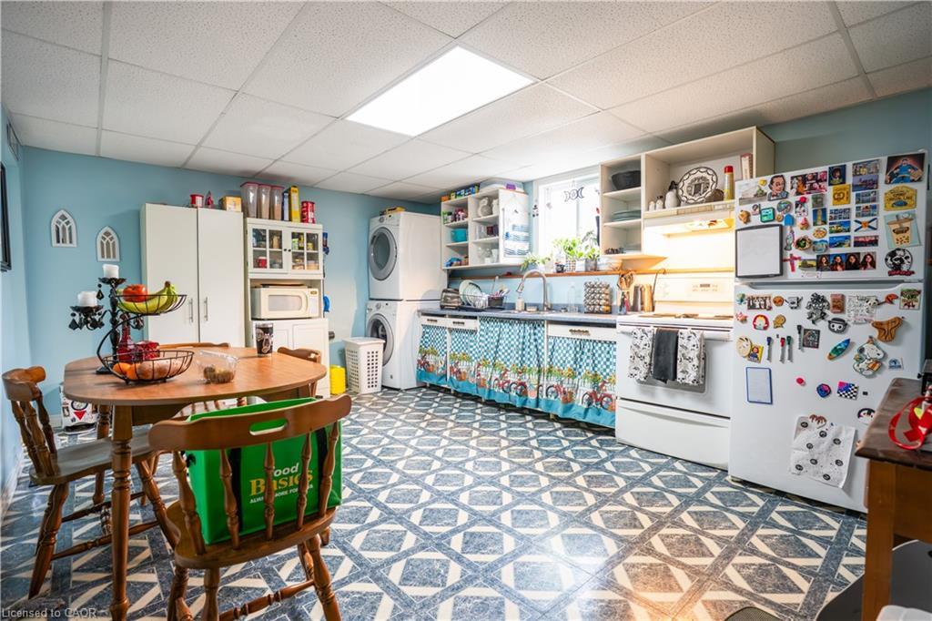 40 Balsam Street, Welland, ON - Indoor Photo Showing Other Room