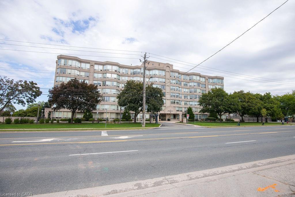 210-495 Highway 8, Stoney Creek, ON - Outdoor