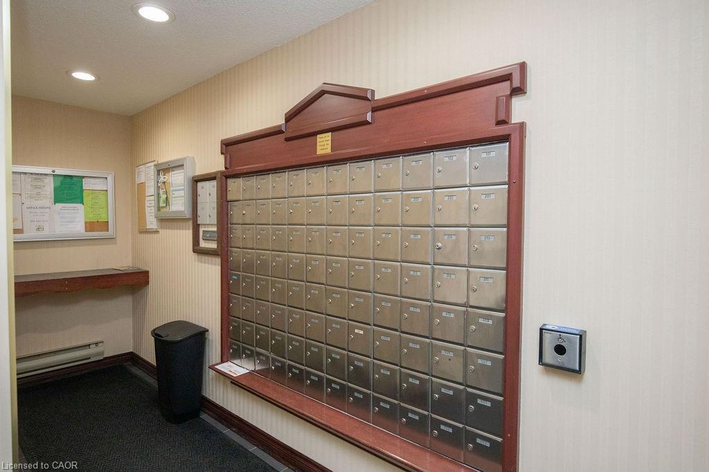 210-495 Highway 8, Stoney Creek, ON - Indoor