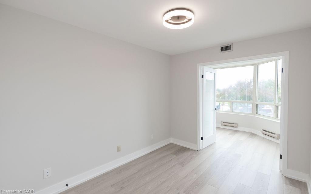 210-495 Highway 8, Stoney Creek, ON - Indoor Photo Showing Other Room