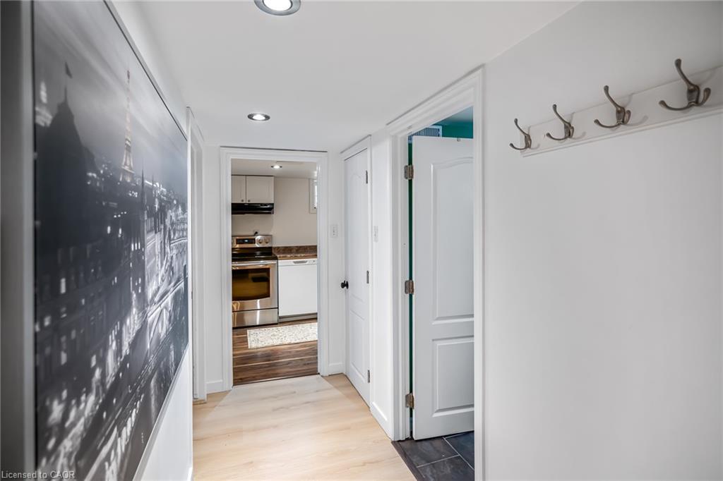 5201 Valley Way, Niagara Falls, ON - Indoor Photo Showing Other Room