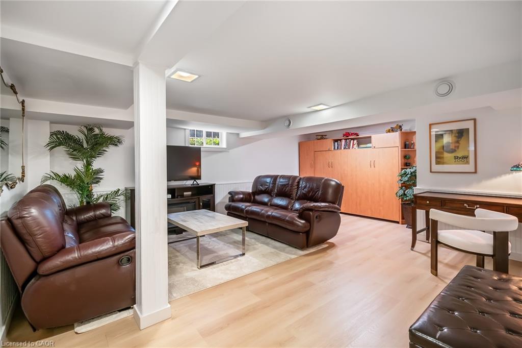 5201 Valley Way, Niagara Falls, ON - Indoor