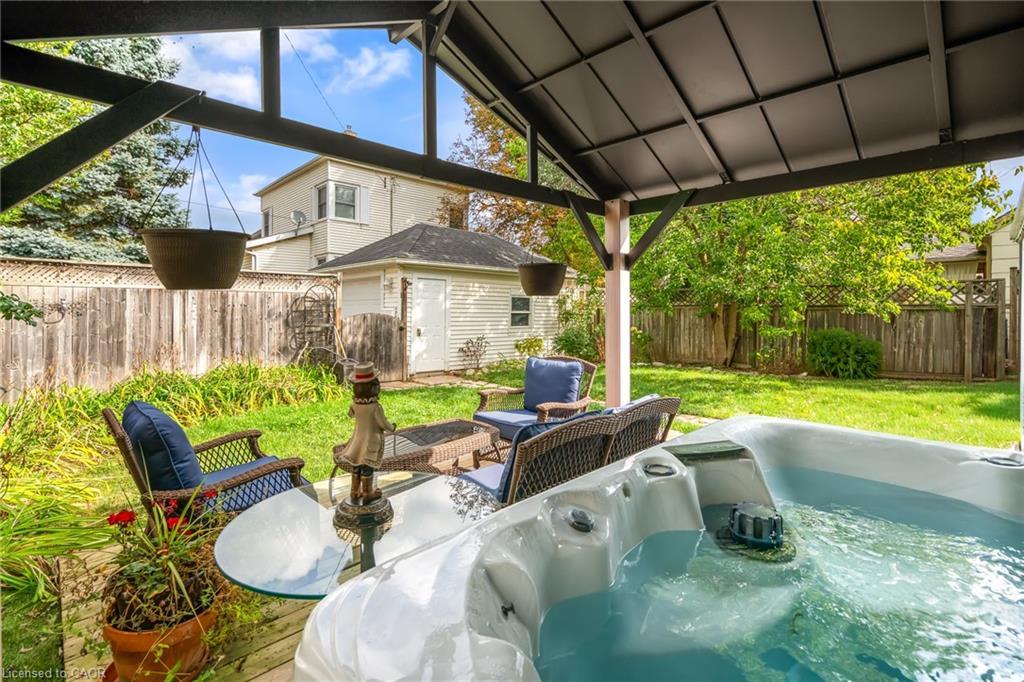 5201 Valley Way, Niagara Falls, ON - Outdoor