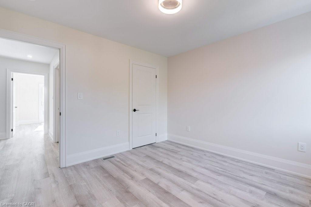 38 East 16Th Street, Hamilton, ON - Indoor Photo Showing Other Room